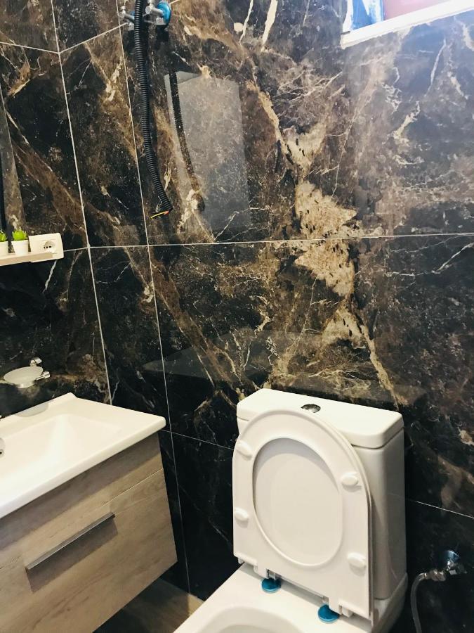 Enia'S Room Саранда Екстер'єр фото