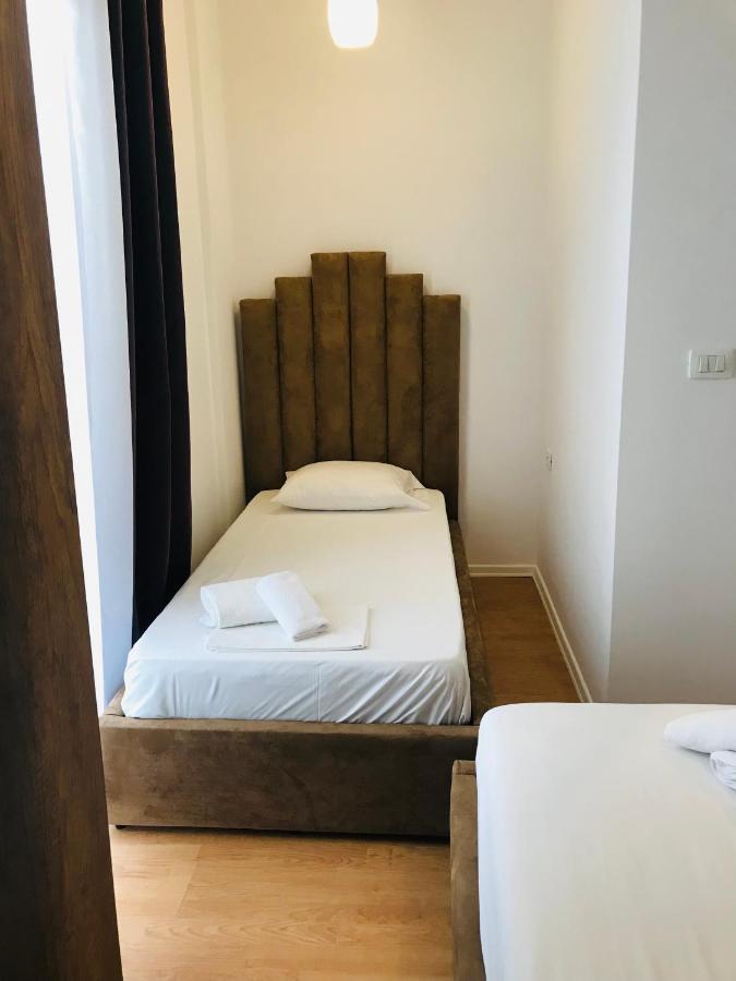Enia'S Room Саранда Екстер'єр фото