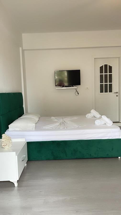 Enia'S Room Саранда Екстер'єр фото